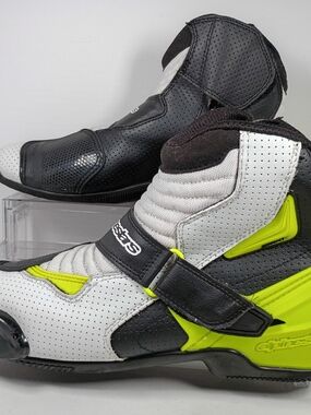 Alpinestars SMX-1 R Vented motorcycle boots in black, white, neon yellow 12.5